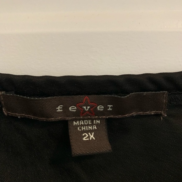 🌻Fever Basic black camisole with adjustable straps🌻​​​ - Picture 3 of 3